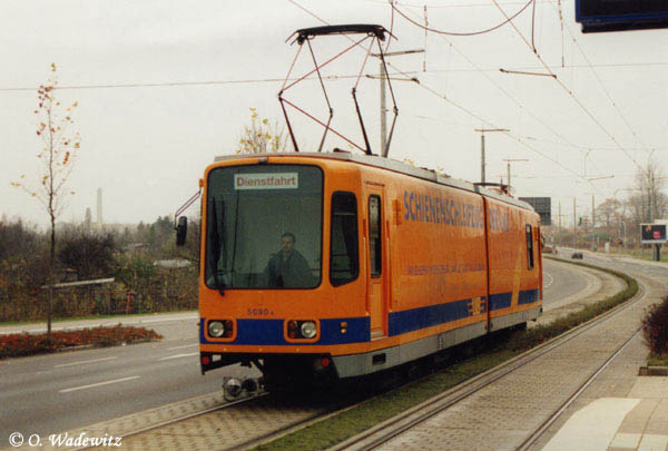 http://www.olivers-bahnseiten.de/bilder/Tram/ATw/5090_131099.jpg